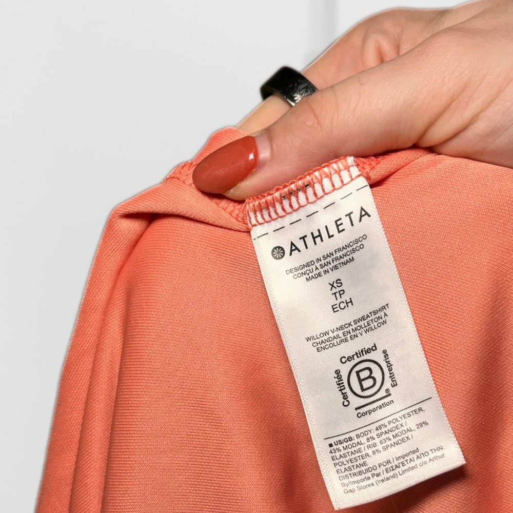 Athleta Peach V-Neck Top - Picture 4 of 4